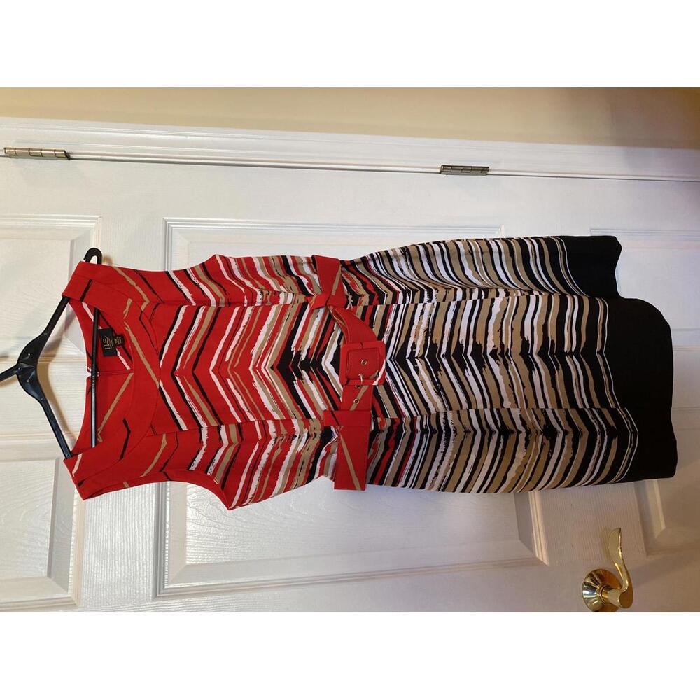Women's Sleeveless Red and Black Patterned Dress with Belt, Size 10P